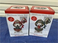 HEIRLOOM MUSIC BOX MR. CHRISTMAS TREE / SANTA