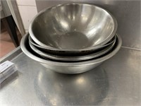 6 Medium & Small Mixing Bowls