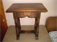 Oak Side Table, 21x15x22
