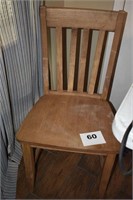 WOOD OAK CHAIR