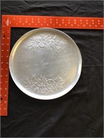 Unmarked hammered aluminum service tray