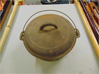 Cast Iron Pot With Lid