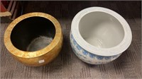 (2) large heavy ceramic pots (13x16 & 12x14)