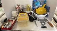 Miscellaneous kitchenware (strainers, graters,