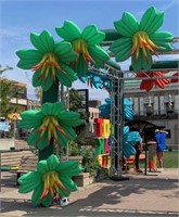 FLOWER VINE INFLATABLE- GREEN SPECIFICATIONS: