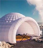 IGLOO INFLATABLE- NEEDS TO BE CLEANED INFLATABLE