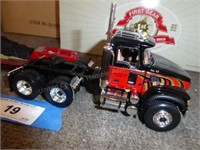 Mack Granite tractor w/ Cowboy trailer - 19-0043