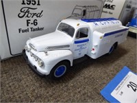 1951 Ford F-6 fuel tanker - Richfield Oil Corporat