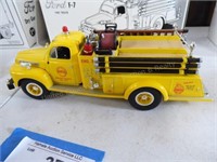 1951 Ford F-7 fire truck - Shell Oil - 18-2051