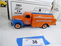 1951 Ford F-6 fuel tanker - Golf - 19-1020