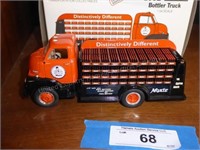 1952 GMC bottler truck - Moxie - 19-0119