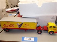 White tractor and trailer - Coca Cola - 19-3264