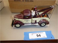 1937 Chevrolet tow truck - Ernest Holmes - 19-2659