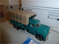 1958 GMC cargo truck - 19-0014