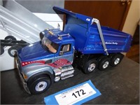 Mack Granite dump truck - 19-0036