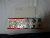 1979 (P-D) 12pc.  uncirculated coin set w/ orig.