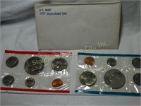 1977 (P-D) 12pc. uncirculated coin set w/ orig.
