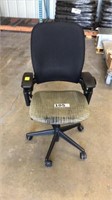 OFFICE CHAIR WITH ADJUSTABLE ARMS AND HEIGHT