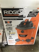 New Ridgid 12 gallon wt/dry vacuum. Tested and
