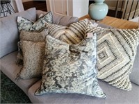 6PC ASSORTED PILLOWS