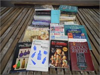 COLLECTION OF 38 ANTIQUES GUIDE BOOKS