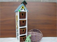 Birdhouse Decor with Baskets