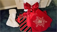 Christmas Stockings, Table Runner & Pillow