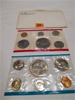 1977 UNC US mint coin set