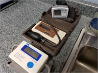 (3) Blood Pressure Instruments