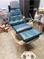 Boyd Power Procedure Chair