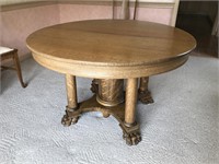 Oak paw foot round table with 3 leaves