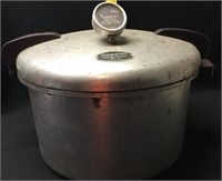Vintage Presto 16 QT Pressure Canner