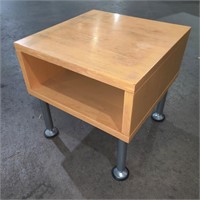 Small Wooden Arcadia End Table