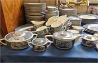 Currier & Ives dinnerware set, approx. 142 pcs