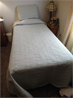 Twin Size Bed Frame w/ Bedding
