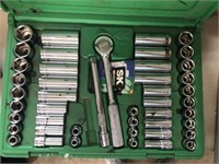 SK Standard and Metric Socket Set