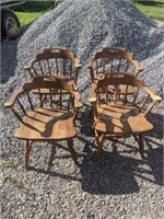 SET OF (4) KITCHEN CHAIRS WITH ARMS