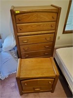 OAK 5 DRAWER CHEST AND NIGHT STAND