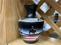 SIGNED NATIVE AMERICAN POTTERY VASE