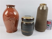 3 vases & 1 cendriers en céramique MCM , signés