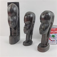 3 figurines africaines sculptées en bois