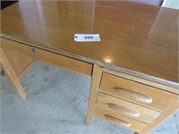 Desk w/chair mat