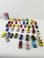 43 véhicules miniatures dont 25 Match Box