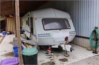 1992 AWARD 730 T/A 26' TRAVEL TRAILER - AS IS