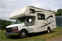 2007 Chevrolet Winnebago Access 22' Motor Home