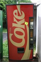 Coke Vending Machine (No Key)