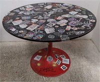 1970's-era punk rock table