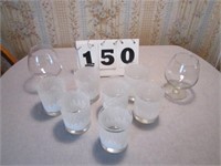 Lot of 9 glass drinking glasses