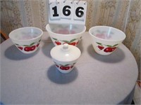 Fire-King mixing bowl set, apple pattern