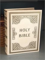 Large King James Version 1962 Family Bible